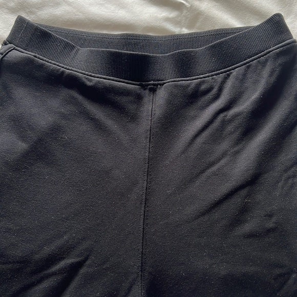 Lululemon pants, straight leg, high rise, black size 4 - Picture 3 of 16